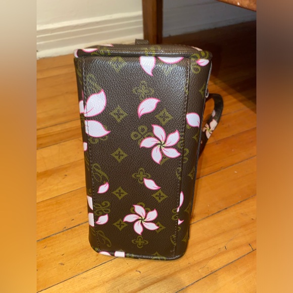 Handbag - Picture 5 of 5